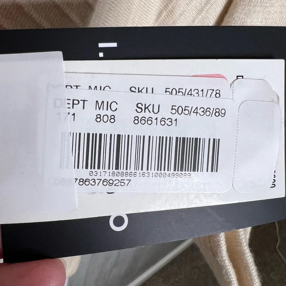 325. NWT I.N. Studio Asymmetrical Ribbed Cream Women's Lightweight Sweater M - Picture 6 of 7